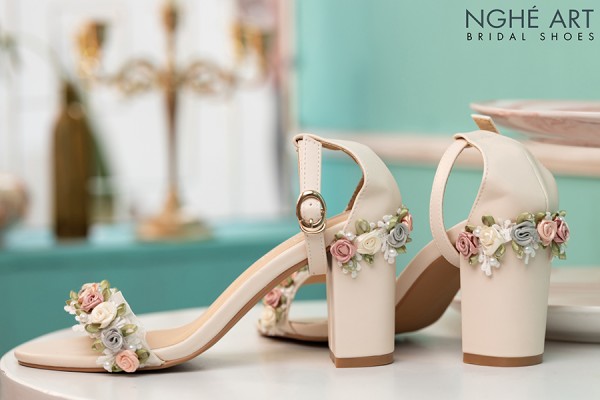 Giày cưới Nghé Art sandal hoa hồng 301 - 7 phân