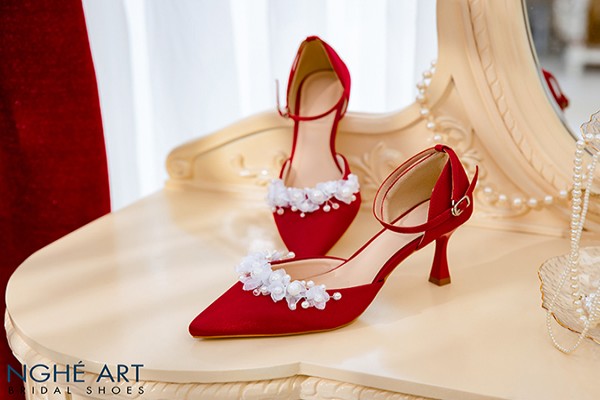 Giày cưới Nghé Art lụa satin đỏ hoa ngọc trai 385 - Đỏ