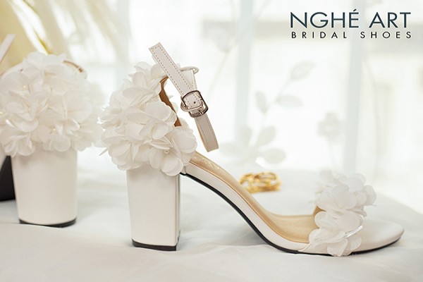 Giày cưới Nghé Art sandal trắng hoa voan 193 - Trắng - 8 phân