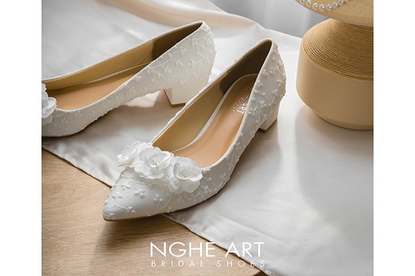 Giày cưới Nghé Art ren hoa nhũ trắng cao 4 phân 529-274-4P-NHU-TRANG - Trắng - 4 phân