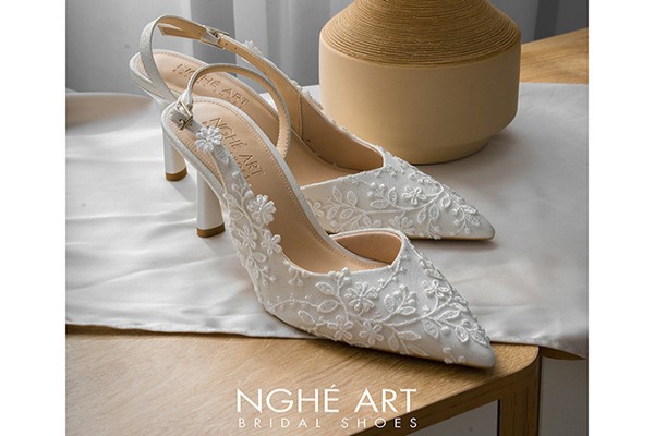 Giày cưới Nghé Art form slingback ren hoa 3d 550-535-nhu-trang - Trắng - 7 phân
