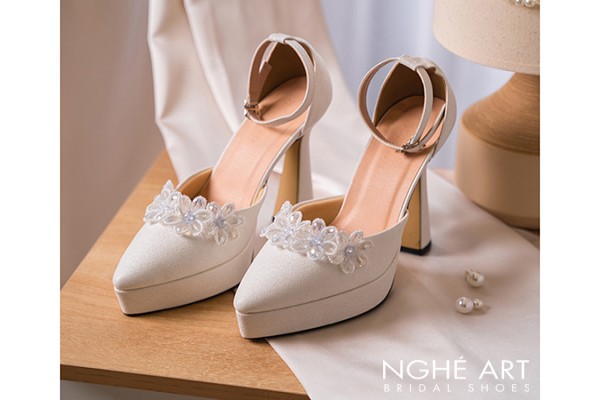 Giày cưới Nghé Art đính hoa pha lê 5 cánh 445-481-13p-nhu-trang - Trắng - 13 phân