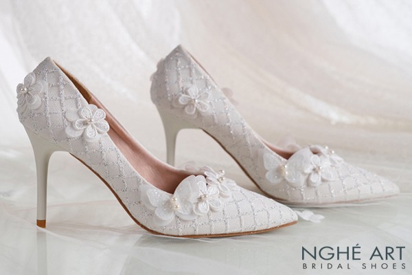 Giày cưới Nghé Art cao gót ren hoa hồ điệp trắng 564-377-10P-NHU-TRANG - Trắng - 10 phân