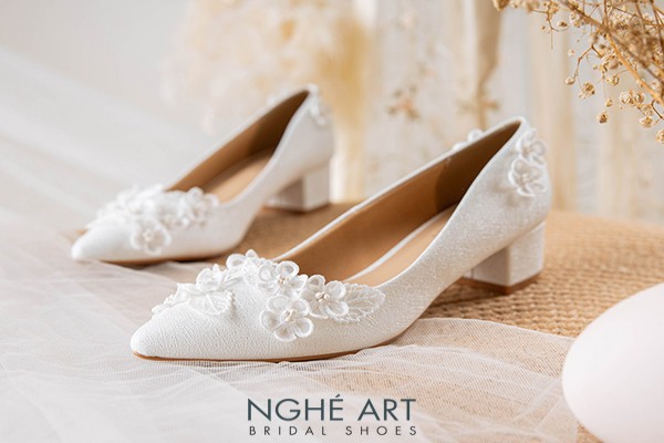 Giày cưới Nghé Art 4 cm đính hoa lá voan trắng 525-TRANG-274-4P-NHU-TRANG - Trắng - 4 phân