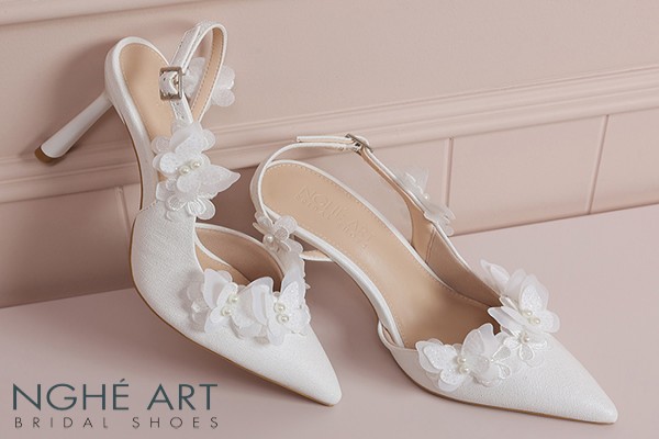 Giày cưới Nghé Art slingback đính cánh hoa hồ điệp trắng 572-535-NHU-TRANG - Trắng - 9 phân