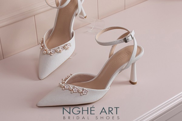 Giày cưới Nghé Art cao gót trắng đính nhánh hoa kim loại 325-TRANG-590-9P-NHU-TRANG - Trắng - 9 phân