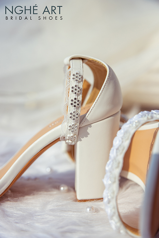 Giày cưới Nghé Art sandal viền hoa 214 - Ảnh 8 -  Nghé Art Bridal Shoes – 0908590288