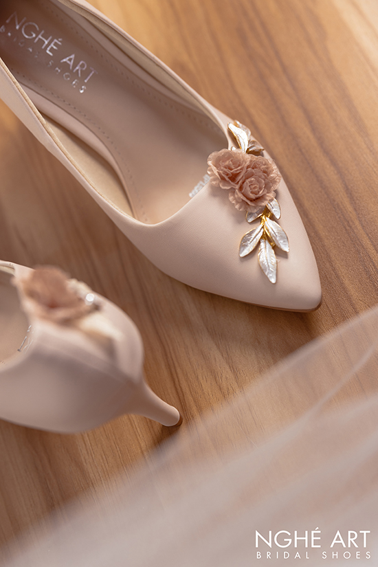 Giày cưới Nghé Art cao gót đính hoa lụa nude 224 - Màu nude new 5 -  Nghé Art Bridal Shoes – 0908590288