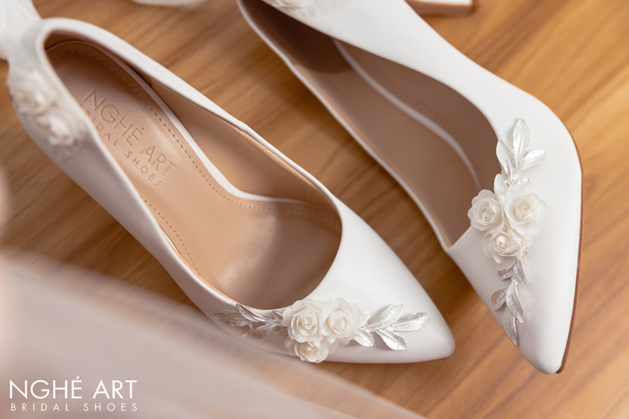 Giày cưới Nghé Art cao gót đính hoa lụa trắng 224 - Màu trắng new 6 -  Nghé Art Bridal Shoes – 0908590288