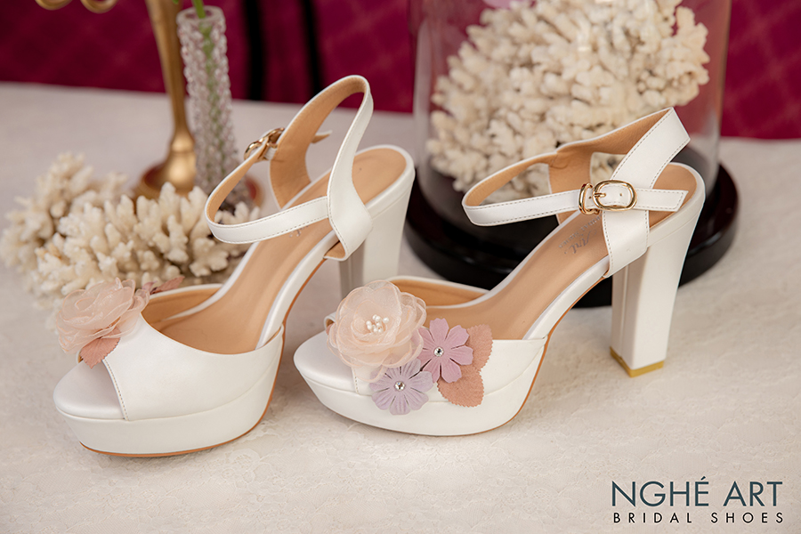 Giày cưới Nghé Art cao gót hoa vintage 238 - Ảnh 4 -  Nghé Art Bridal Shoes – 0908590288