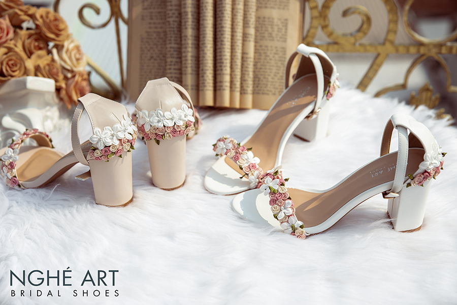 Giày cưới Nghé Art hoa hồng nhí nude and white hoa bưởi 256 - Ảnh 3 new -  Nghé Art Bridal Shoes – 0908590288