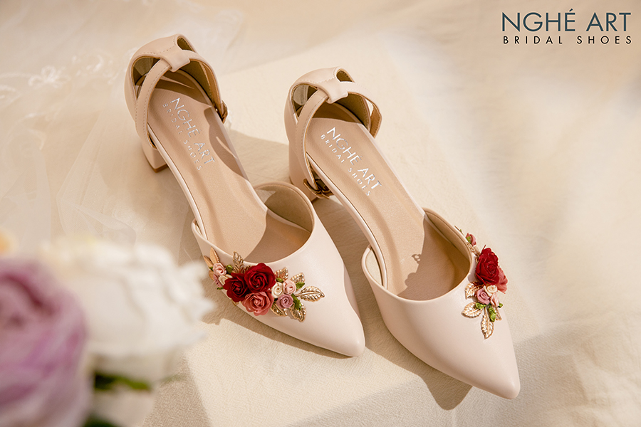 Giày cưới Nghé Art hồng cụm hoa đỏ 272 - Ảnh 5 -  Nghé Art Bridal Shoes – 0908590288