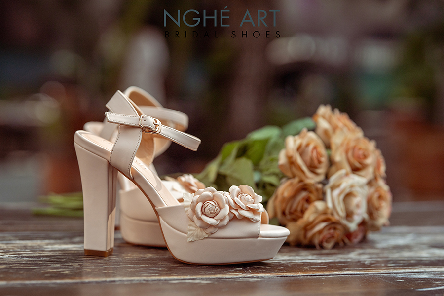 Giày cưới Nghé Art cao gót đính hoa lụa 283 nude - Ảnh 4 -  Nghé Art Bridal Shoes – 0908590288