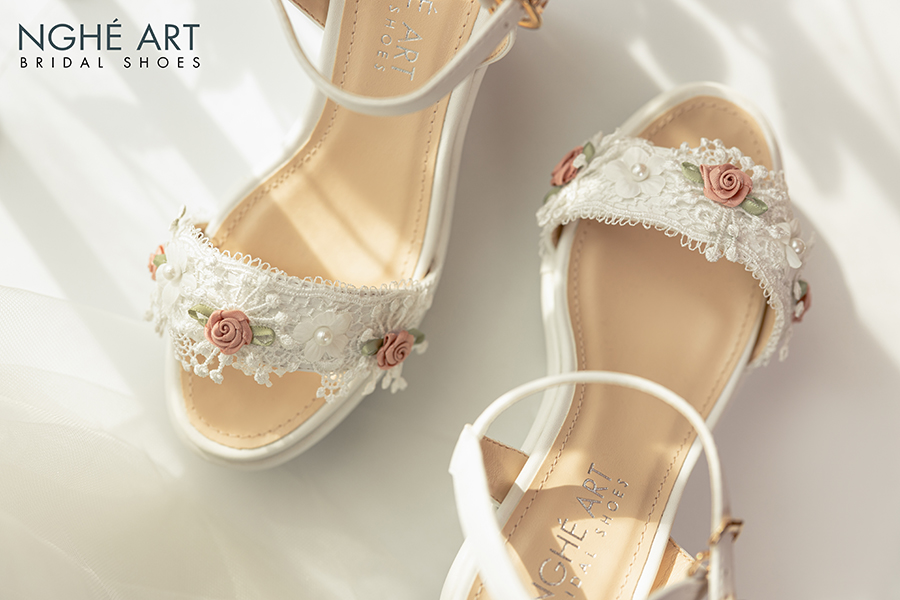 Giày cưới Nghé Art xuồng trắng đính hoa hồng 290-10p - Ảnh 5 - Nghé Art Bridal Shoes – 0822288288