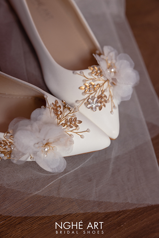 Giày cưới Nghé Art đế bệt đính hoa 324 - Ảnh 5 - Nghé Art Bridal Shoes – 0822288288