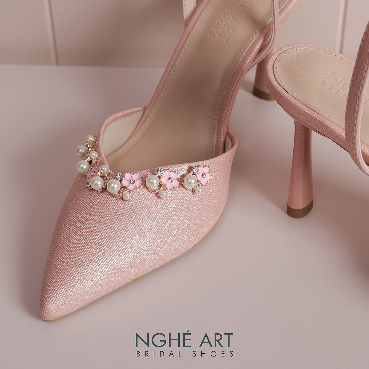 Giày cưới Nghé Art cao gót hồng đính nhánh hoa kim loại 325-HONG-590-9P-NHU-HONG - Ảnh 3 - Nghé Art Bridal Shoes – 0822288288