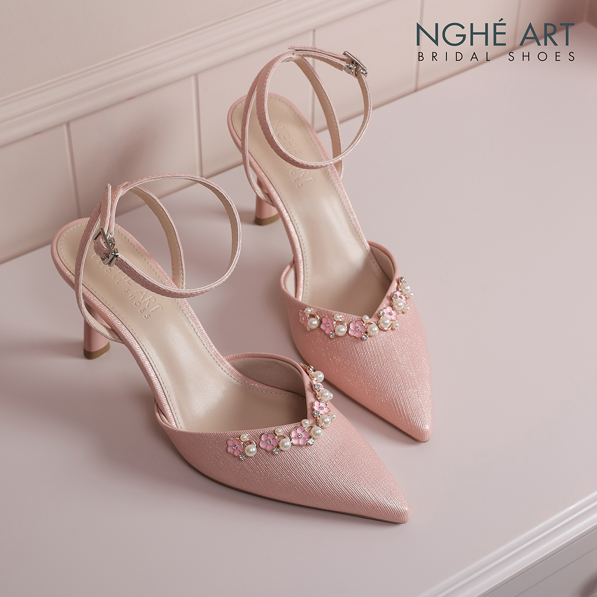 Giày cưới Nghé Art cao gót hồng đính nhánh hoa kim loại 325-HONG-590-9P-NHU-HONG - Ảnh 4 - Nghé Art Bridal Shoes – 0822288288