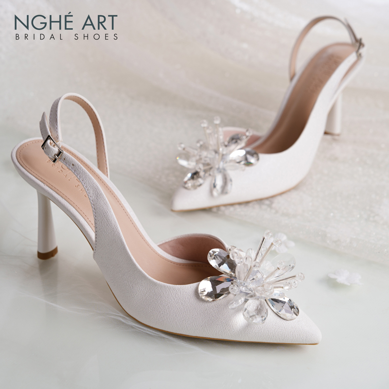 Giày cưới Nghé Art form slingback đính cụm hoa pha lê 336-535-NHU-TRANG - Ảnh 3 - Nghé Art Bridal Shoes – 0822288288
