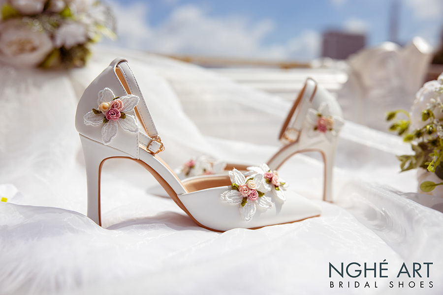 Giày cưới Nghé Art cao gót ren hoa hồng 345 - Ảnh 10 -  Nghé Art Bridal Shoes – 0908590288