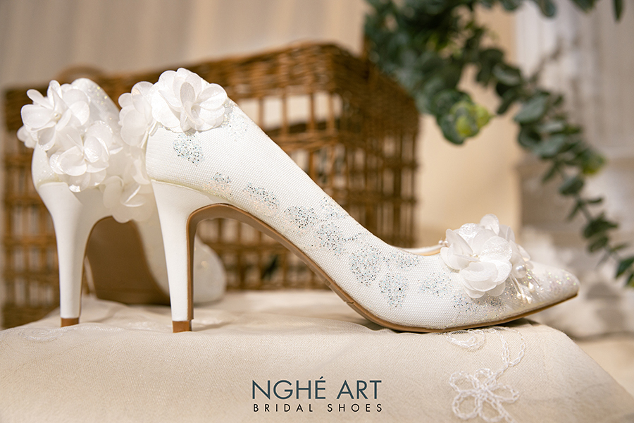 Giày cưới Nghé Art handmade ren kim tuyến đính hoa xếp 362 - Ảnh 6 -  Nghé Art Bridal Shoes – 0908590288