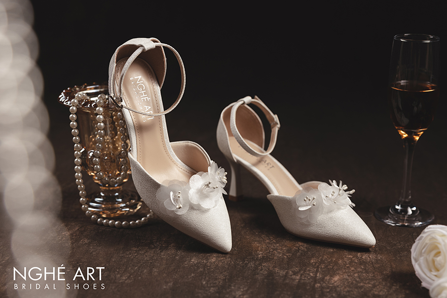 Giày cưới Nghé Art nhũ xước đính hoa 378NHU - Ảnh 2 -  Nghé Art Bridal Shoes – 0822288288