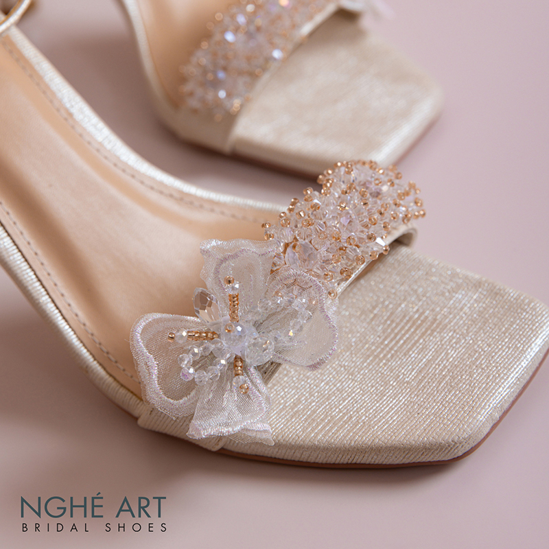 Giày cưới Nghé Art dáng sandal 9 cm đính pha lê cánh bướm voan 387-566-9P-NHU-VANG - Ảnh 2 - Nghé Art Bridal Shoes – 0822288288