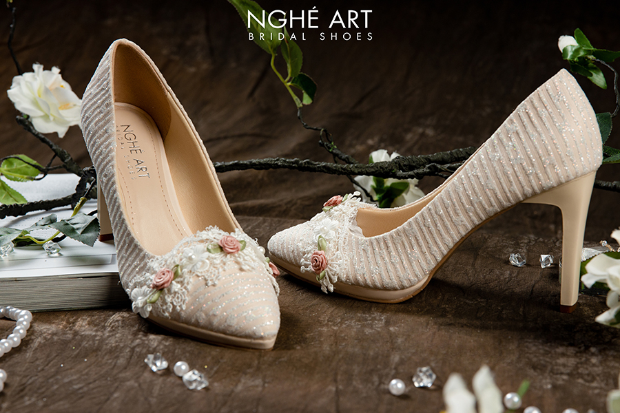Giày cô dâu Nghé Art cao gót ren hoa hồng 394 - Ảnh 2 -  Nghé Art Bridal Shoes – 0822288288