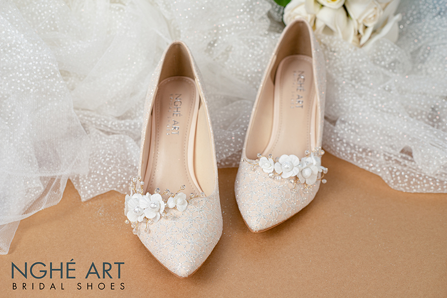 Giày cưới Nghé Art ren hoa 399 - Ảnh 1 -  Nghé Art Bridal Shoes – 0822288288
