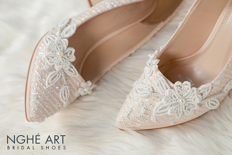 Giày cưới Nghé Art hoạ tiết hoa lá kết hạt 404 - Ảnh 3 -  Nghé Art Bridal Shoes – 0822288288