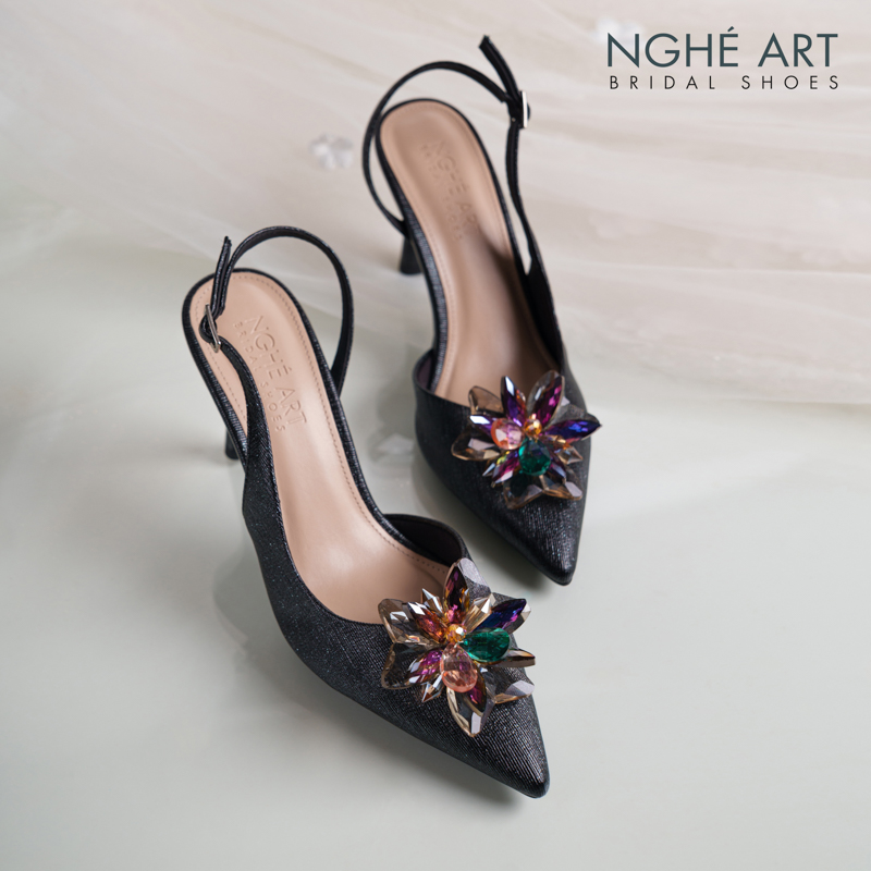 Giày cưới Nghé Art form slingback đính cụm hoa pha lê 414-535-9P-NHU-DEN - Ảnh 2 - Nghé Art Bridal Shoes – 0822288288