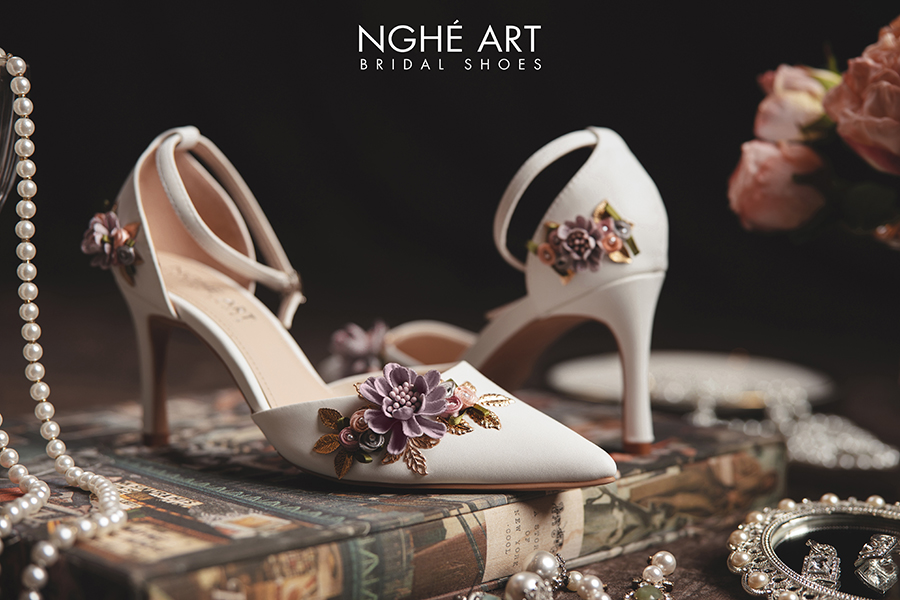Giày cưới Nghé Art dãy hoa Vintage 421 - Ảnh trắng hoa tím 1 - Nghé Art Bridal Shoes – 0822288288