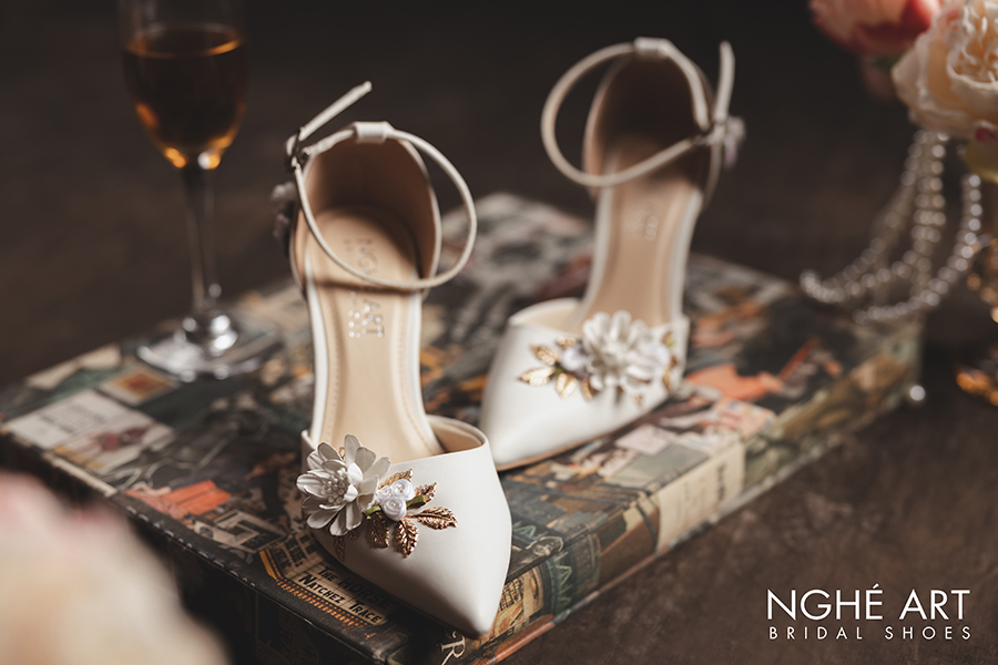 Giày cưới Nghé Art dãy hoa Vintage 421 - Ảnh trắng hoa trắng 6 - Nghé Art Bridal Shoes – 0822288288