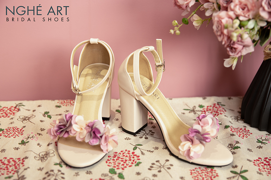 Giày cưới Nghé Art hoa tím Vintage 426T - Ảnh 4 - Nghé Art Bridal Shoes – 0822288288