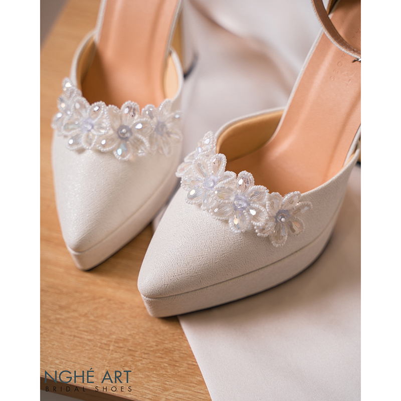 Giày cưới Nghé Art đính hoa pha lê 5 cánh 445-481-13p-nhu-trang - Ảnh 5 - Nghé Art Bridal Shoes – 0822288288