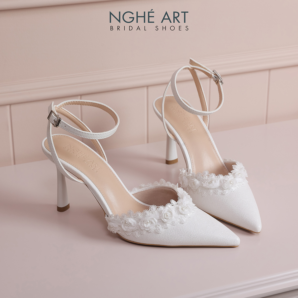 Giày cưới Nghé Art cao gót viền hoa hồng trắng 449-590-9P-NHU-TRANG - Ảnh 4 - Nghé Art Bridal Shoes – 0822288288