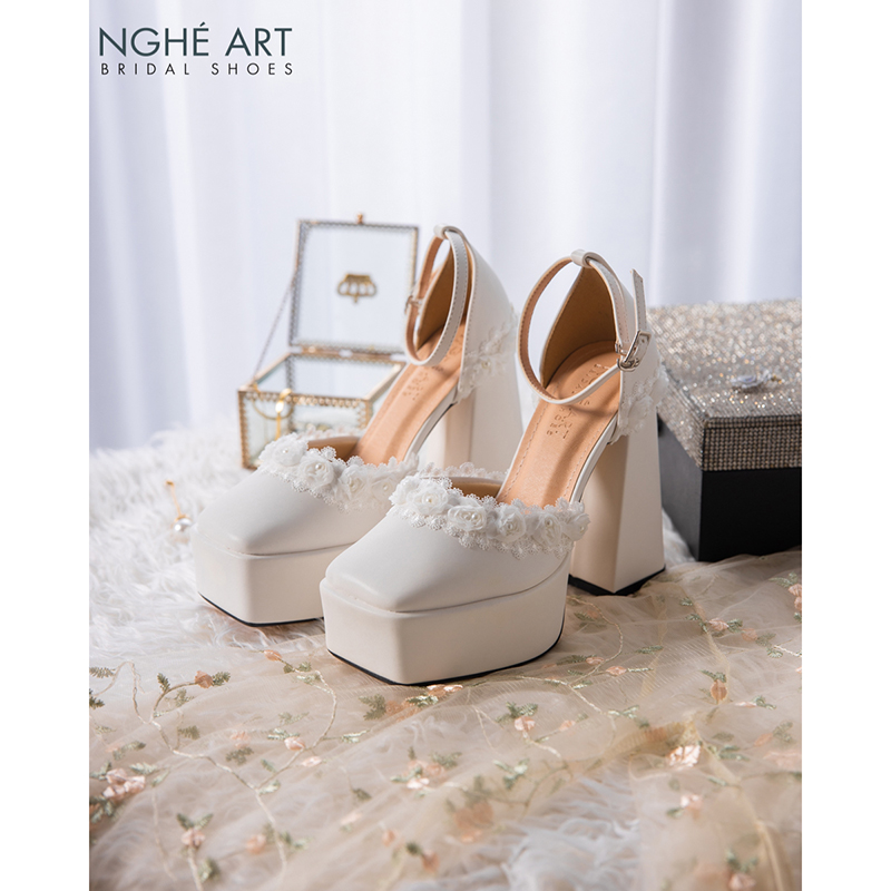 Giày cưới Nghé Art cao gót mũi vuông viền hoa hồng 449G-470-13p-da-trang - Ảnh 3 - Nghé Art Bridal Shoes – 0822288288