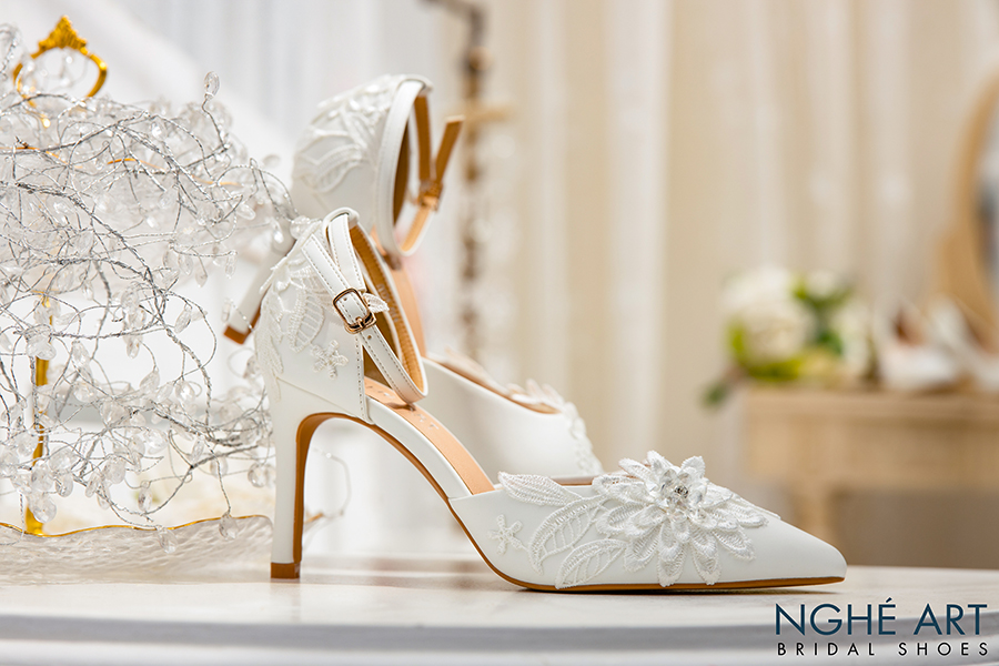  5 kiểu giày cưới phù hợp dành cho nàng nhỏ nhắn - Ảnh 11 -  Nghé Art Bridal Shoes – 0908590288