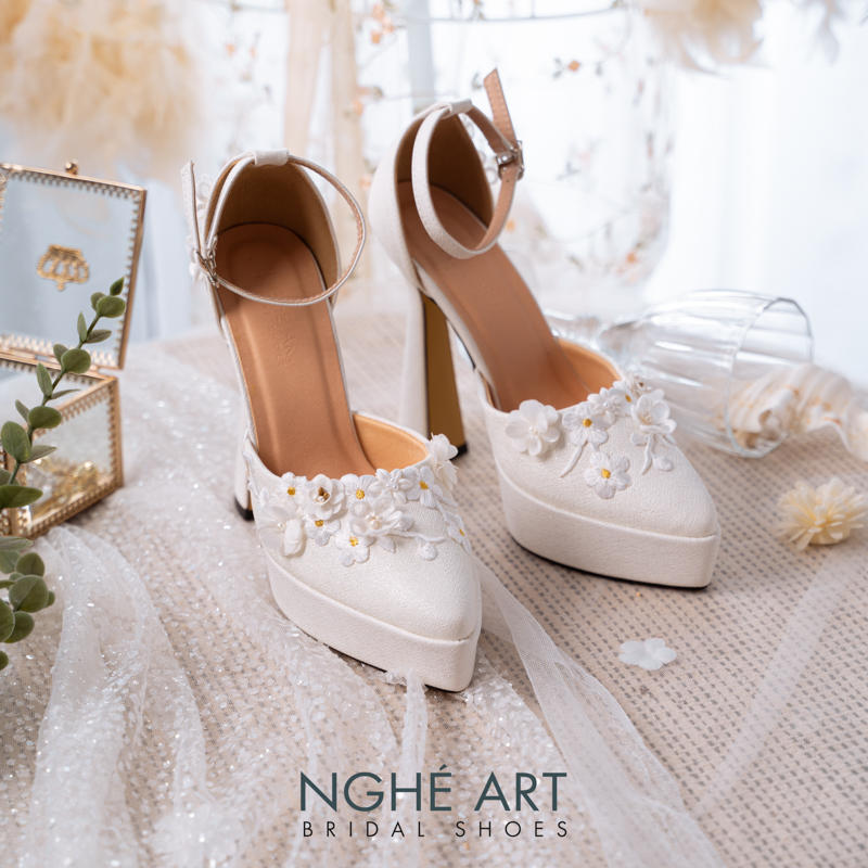 Giày cưới Nghé Art ren hoa nổi 3D cao 13 cm 508-481-13P-NHU-TRANG - Ảnh 1 - Nghé Art Bridal Shoes – 0822288288