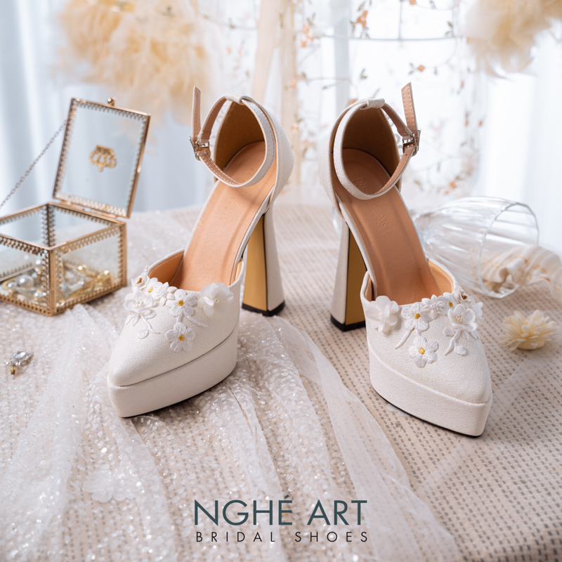Giày cưới Nghé Art ren hoa nổi 3D cao 13 cm 508-481-13P-NHU-TRANG - Ảnh 4 - Nghé Art Bridal Shoes – 0822288288