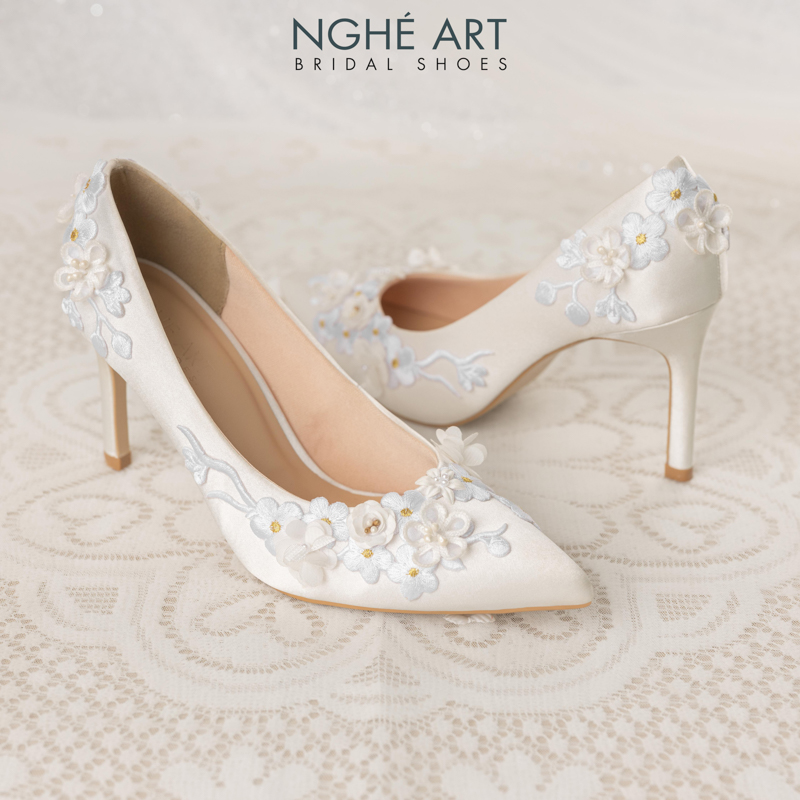 Giày cưới Nghé Art ren hoa nổi 3D lụa satin 508-LUA-TRANG - Ảnh 8 - Nghé Art Bridal Shoes – 0822288288