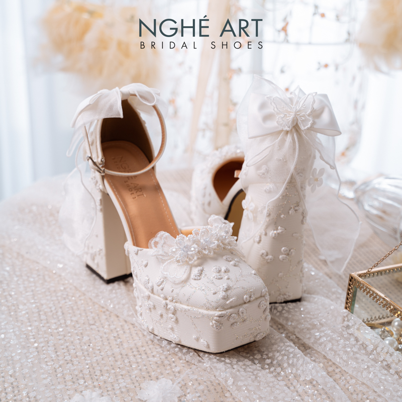 Giày cưới Nghé Art mũi vuông đúp bọc ren gót đính nơ 511-470-13P-DA-TRANG - Ảnh 2 - Nghé Art Bridal Shoes – 0822288288
