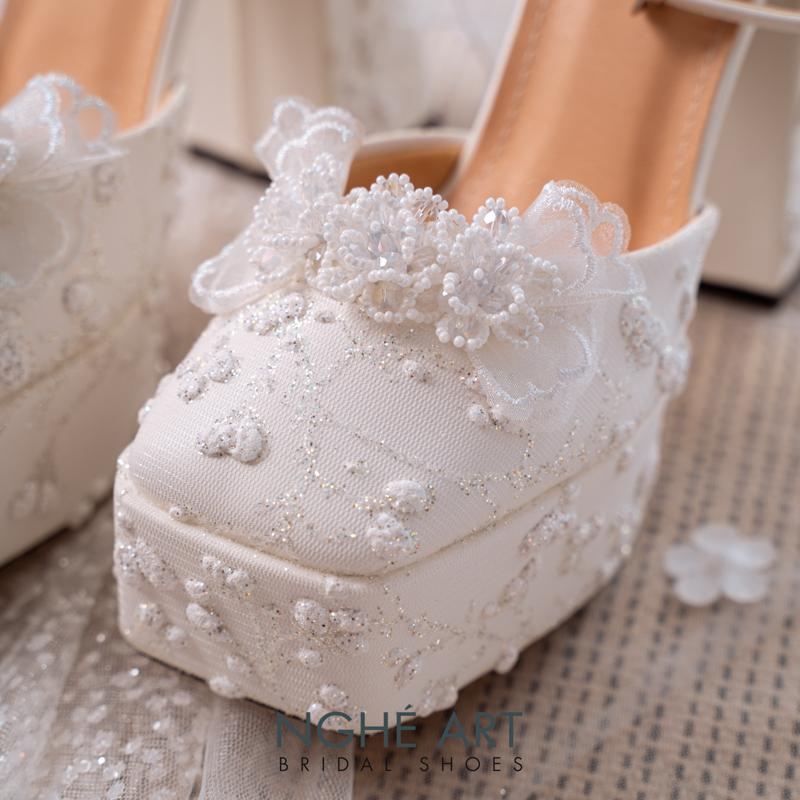 Giày cưới Nghé Art mũi vuông đúp bọc ren gót đính nơ 511-470-13P-DA-TRANG - Ảnh 3 - Nghé Art Bridal Shoes – 0822288288