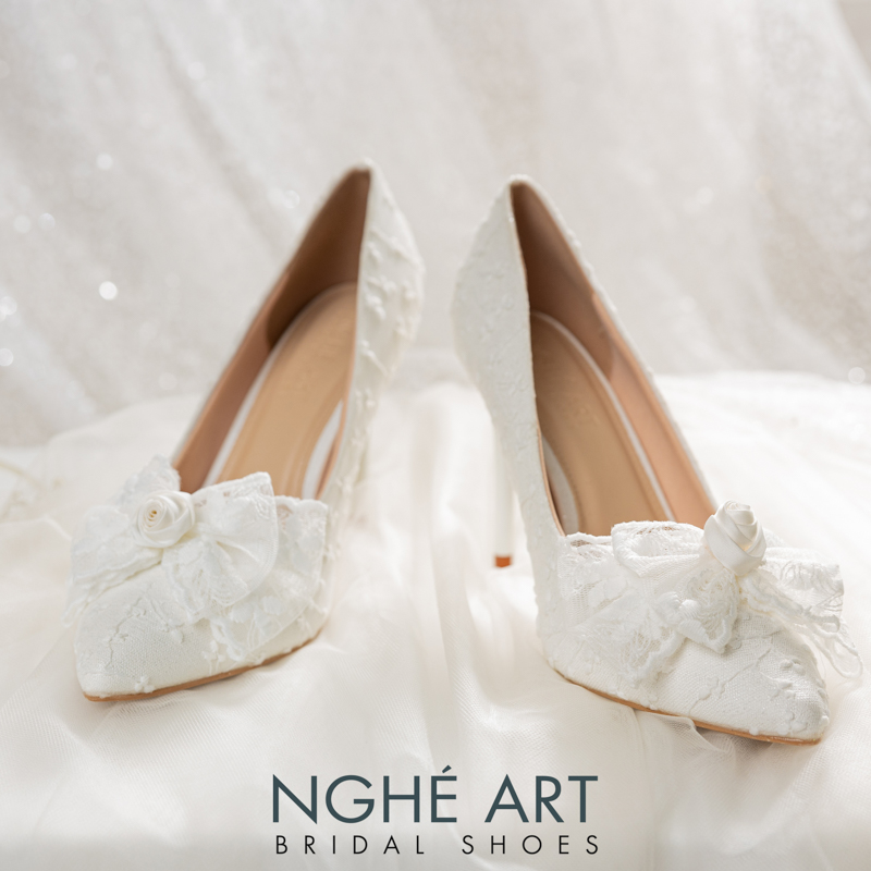 Giày cưới Nghé Art ren thủ công đính nơ 513-377-10P-NHU-TRANG - Ảnh 2 - Nghé Art Bridal Shoes – 0822288288