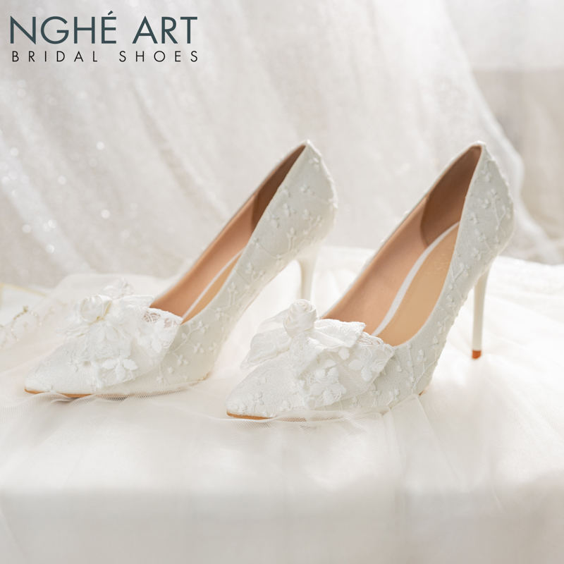 Giày cưới Nghé Art ren thủ công đính nơ 513-377-10P-NHU-TRANG - Ảnh 5 - Nghé Art Bridal Shoes – 0822288288