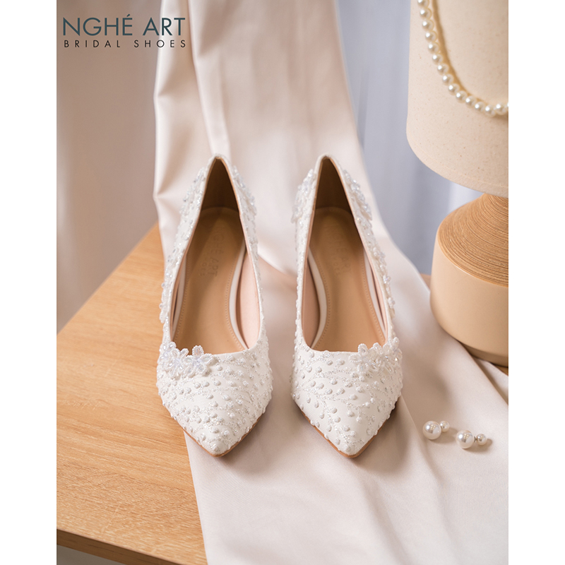 Giày cưới Nghé Art ren thủ công đính hoa pha lê 515-227-6p-da-trang - Ảnh 2 - Nghé Art Bridal Shoes – 0822288288