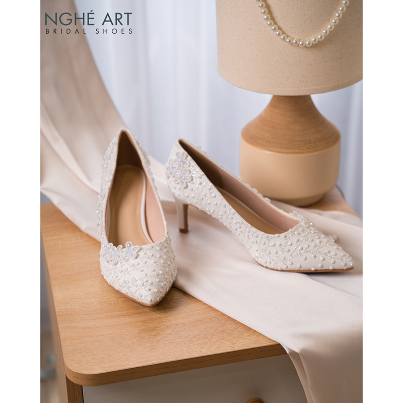 Giày cưới Nghé Art ren thủ công đính hoa pha lê 515-227-6p-da-trang - Ảnh 3 - Nghé Art Bridal Shoes – 0822288288