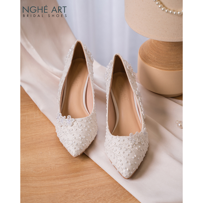 Giày cưới Nghé Art ren thủ công đính hoa pha lê 515-227-6p-da-trang - Ảnh 4 - Nghé Art Bridal Shoes – 0822288288
