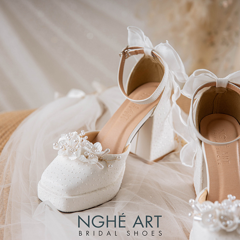 Giày cưới Nghé Art dáng Mary Jane ren hoa gót đính nơ 517-470-DA-TRANG - Ảnh 4 - Nghé Art Bridal Shoes – 0822288288