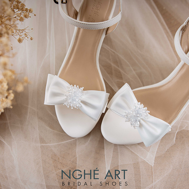 Giày cưới Nghé Art dáng xuồng đính nơ pha lê 519-236-8P-DA-TRANG - Ảnh 4 - Nghé Art Bridal Shoes – 0822288288