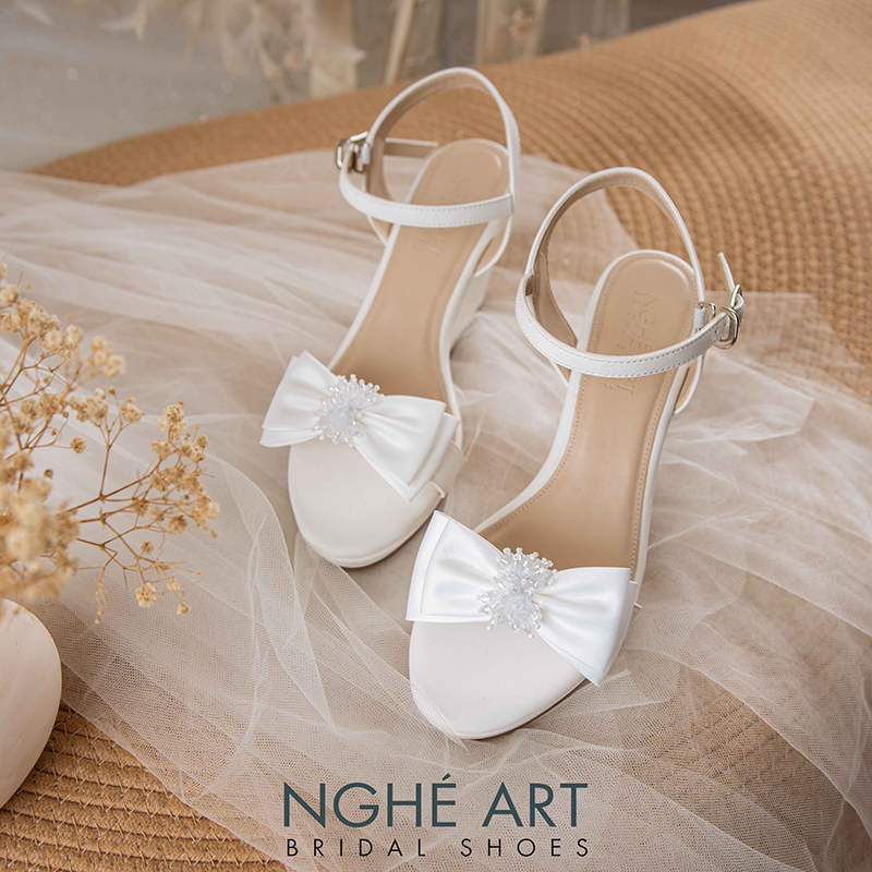 Giày cưới Nghé Art dáng xuồng đính nơ pha lê 519-236-8P-DA-TRANG - Ảnh 5 - Nghé Art Bridal Shoes – 0822288288